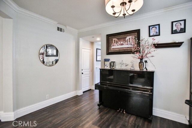 Building Photo - 5326 Charlotta Dr
