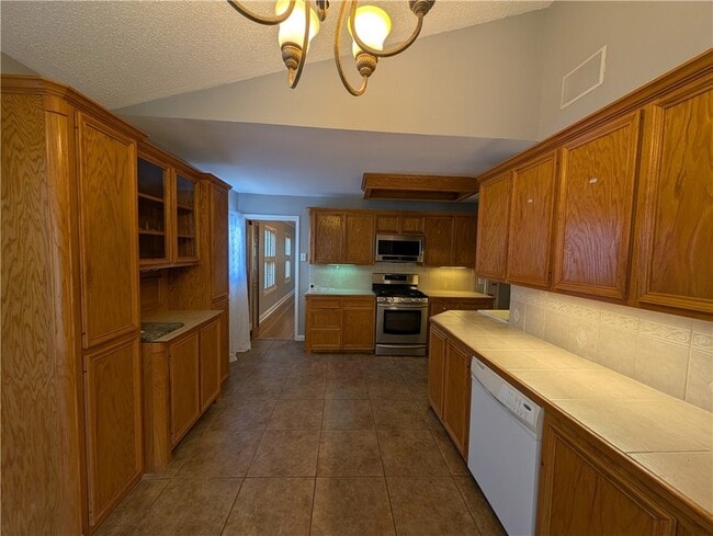 Building Photo - 3561 Monterrey St