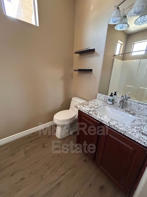 Building Photo - 1407 E Gary Way