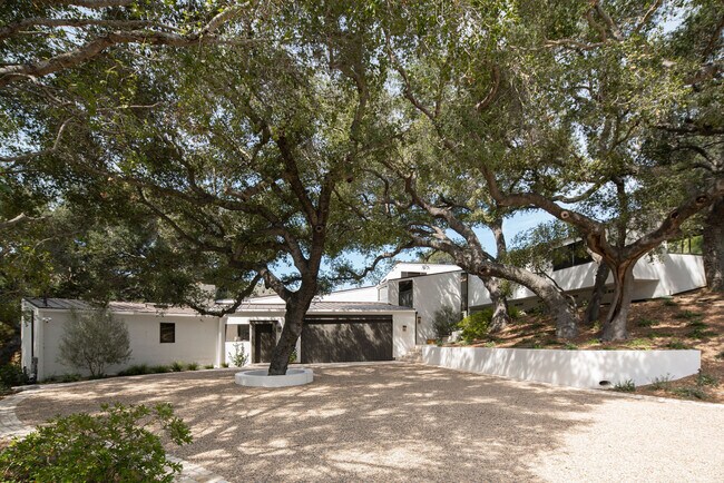 Building Photo - 901 Crater Camp Dr