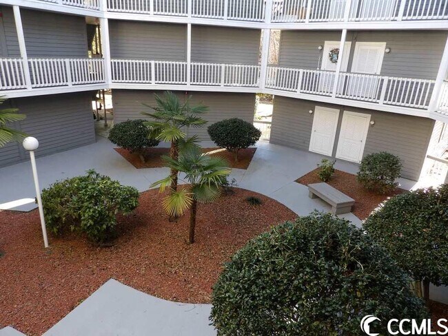Building Photo - 10166 Beach Dr SW