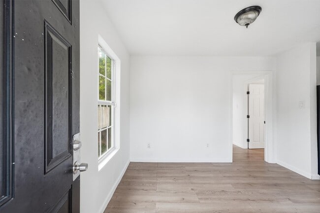 Building Photo - 8034 Record St