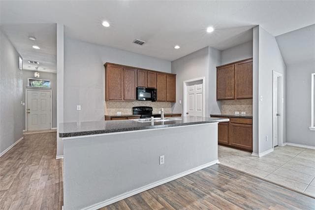 Building Photo - 1204 Cedar Cove Pl