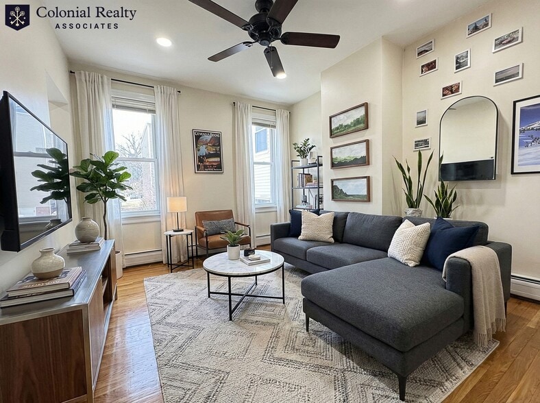 Building Photo - 49 Cameron St