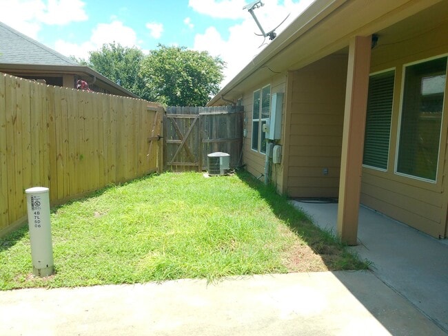 Building Photo - 4750 Grand Junction Drive