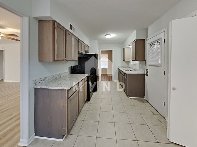 Building Photo - 3657 Prince Andrew Cv