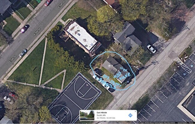 Building Photo - 920.5 E. 5th Street- Charming Cottage