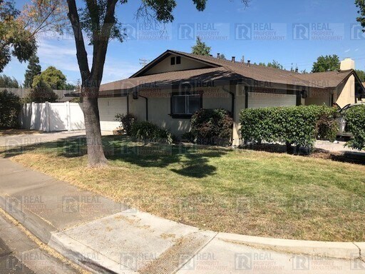 Primary Photo - Modesto 3 Bedroom 2 Bath Home