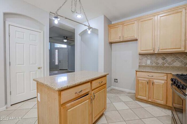 Building Photo - 17663 W Tasha Dr