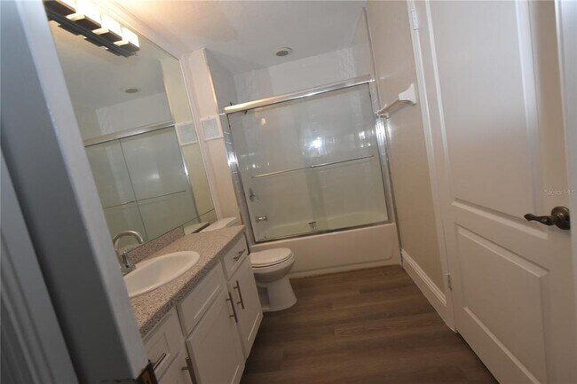 Building Photo - 609 Island Pl Wy