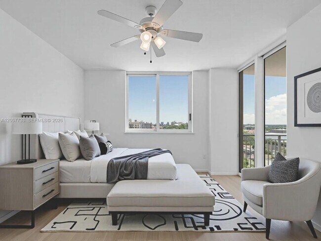 Building Photo - 1745 E Hallandale Beach Blvd