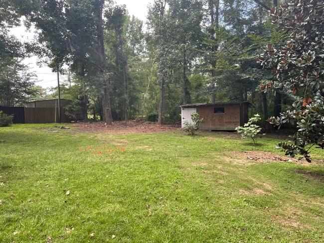 Building Photo - Country Living 3/2 in Wetumpka