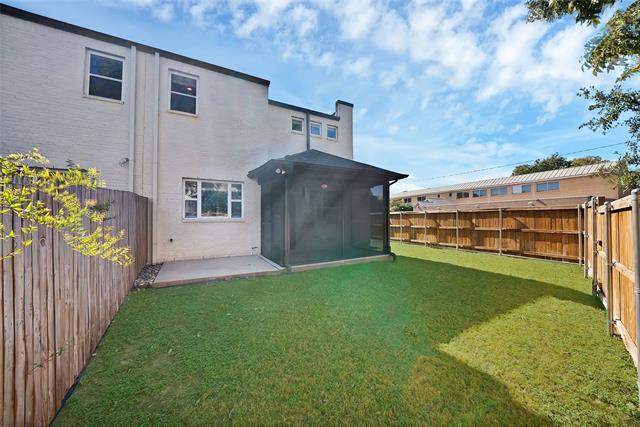 Building Photo - 2918 Merrimac St