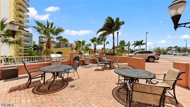 Building Photo - 2743 First St