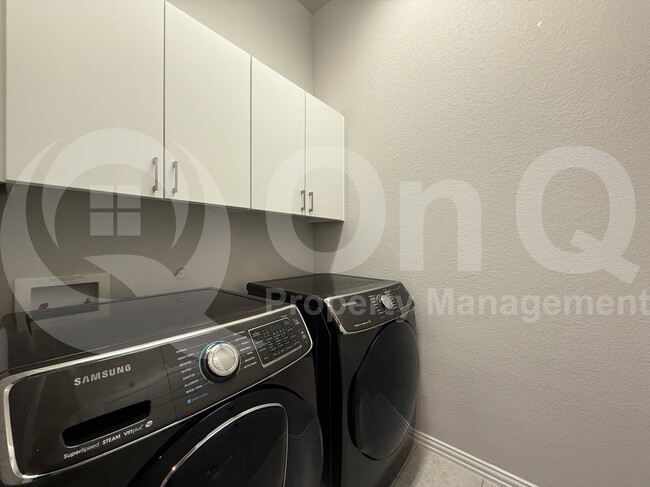 Building Photo - 732 Patriot Ln