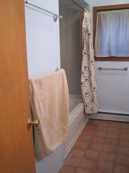 Building Photo - 112 Turkey Hill Rd