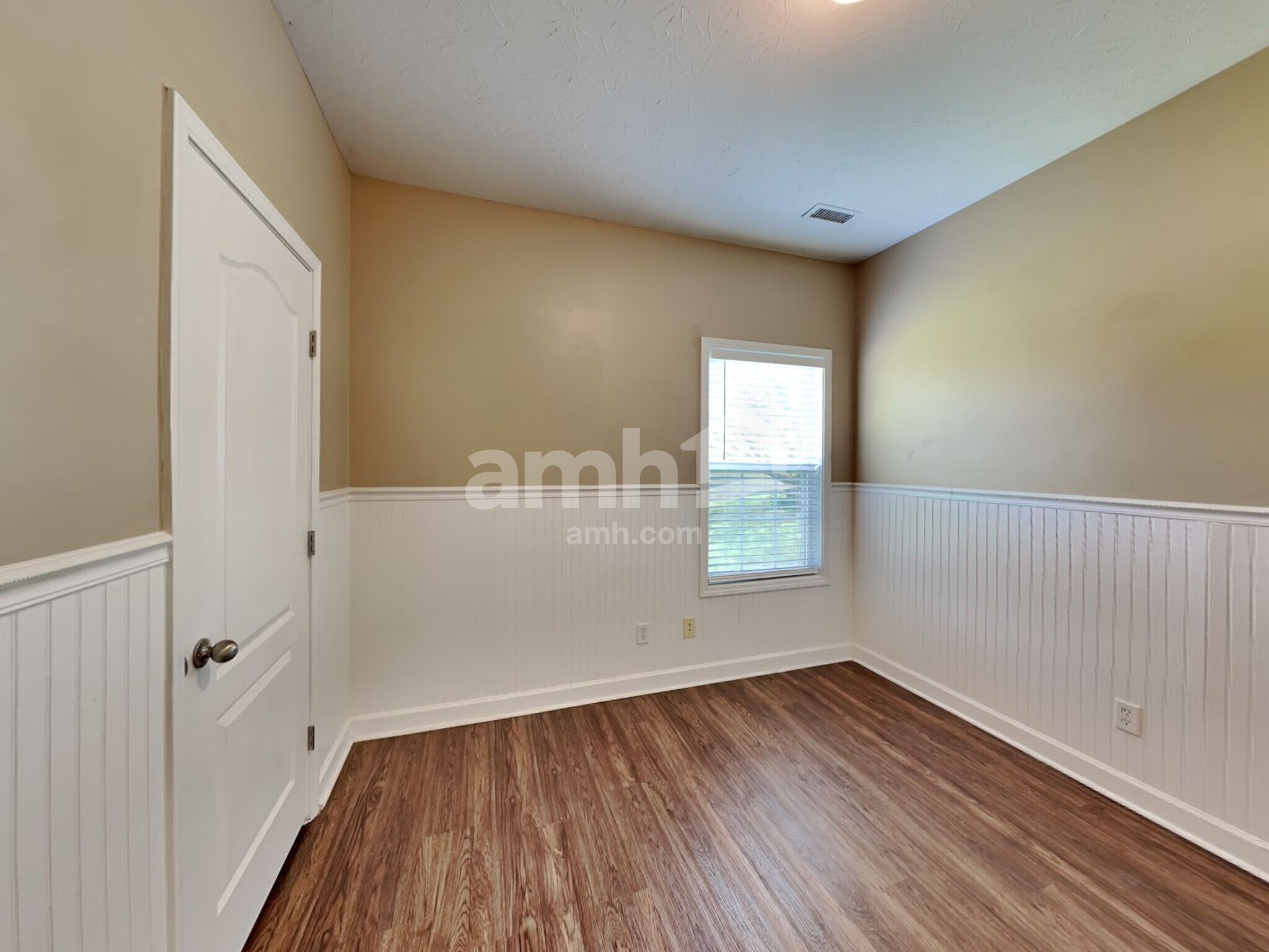 Building Photo - 711 Riata Ct