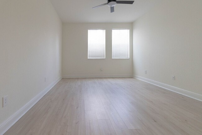 Building Photo - 4301 SW 160th Ave