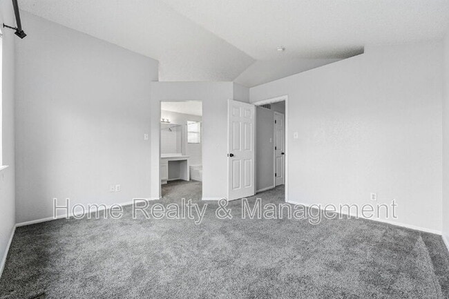 Building Photo - 13223 Quivas St