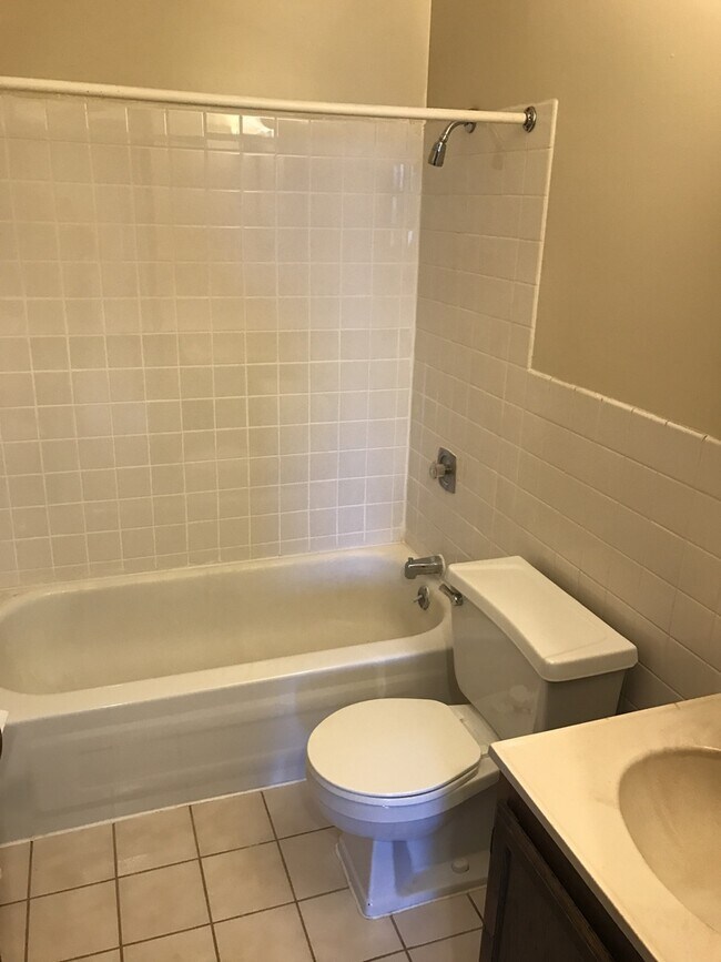 Building Photo - 2021 Jefferson St