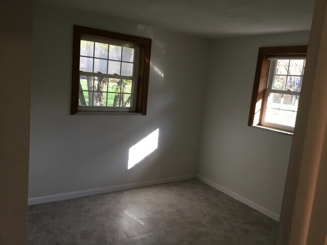 Building Photo - 30255 Howard St