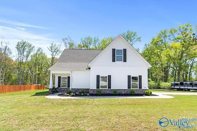 Building Photo - 15176 Blendor Crooks Dr