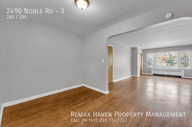 Building Photo - 2490 Noble Rd., Cleveland Hts - Apt #3 - 2...