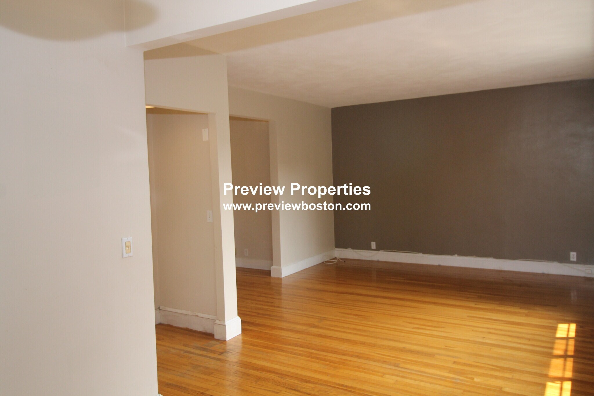 Building Photo - 97 Strathmore Rd