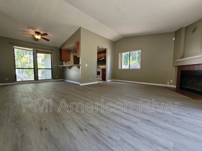 Building Photo - 7396 Marani Way