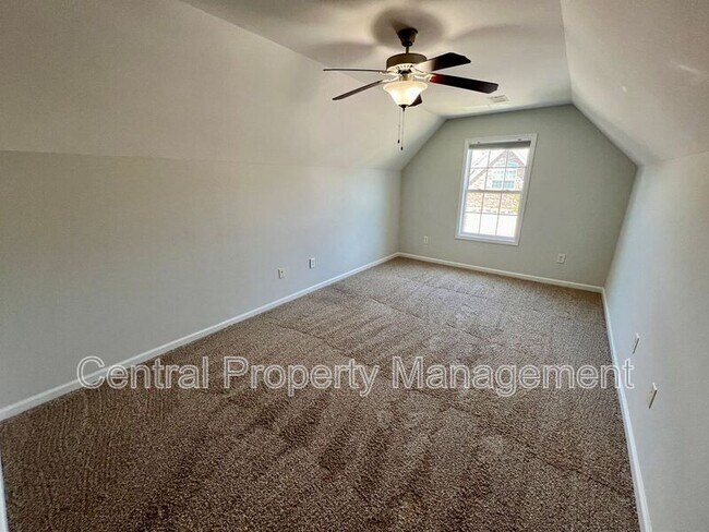 Building Photo - 53 Barnwood Cir
