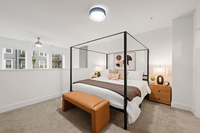 Building Photo - 230 Bill Kennedy Wy SE