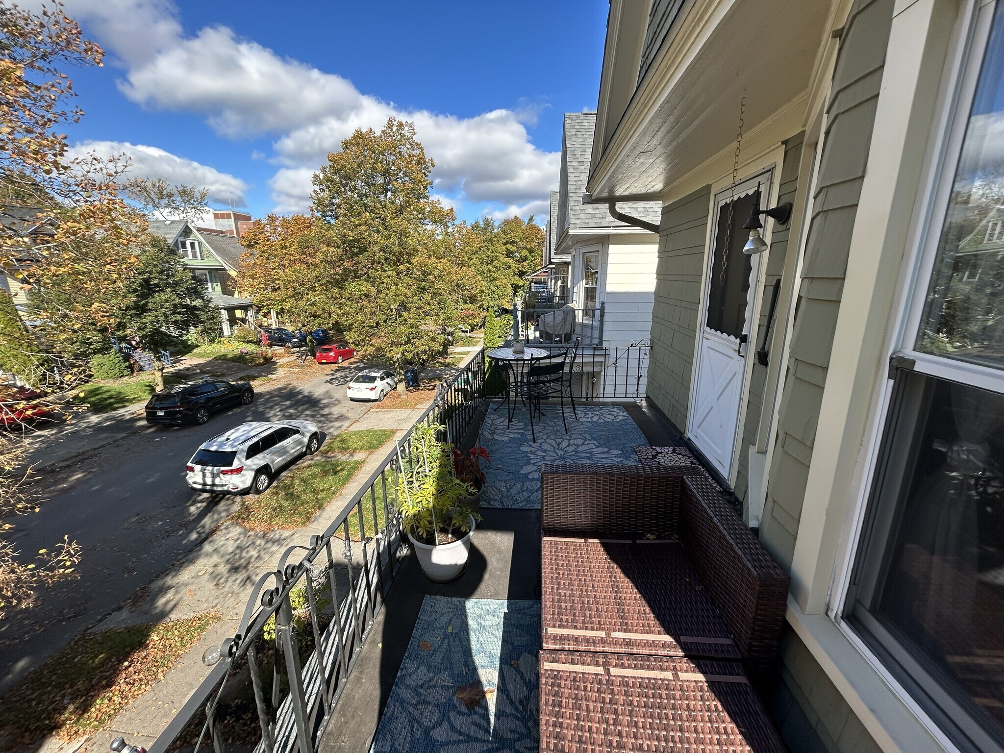 Building Photo - 817 Ashland Ave