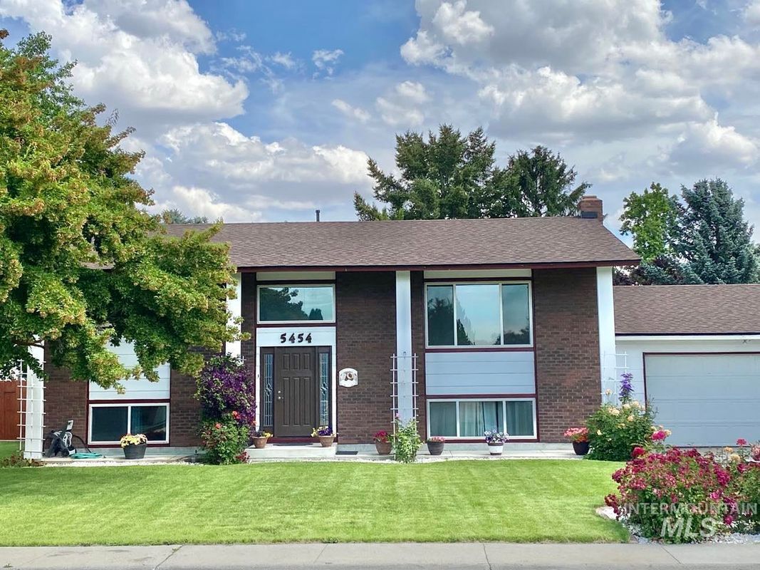 Building Photo - 5454 Lapwai Pl