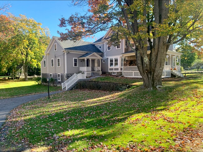 Primary Photo - 720 Washington Rd