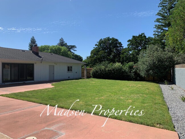 Building Photo - 1308 Kentfield Rd