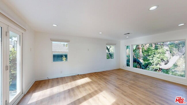 Building Photo - 3424 Oak Glen Dr