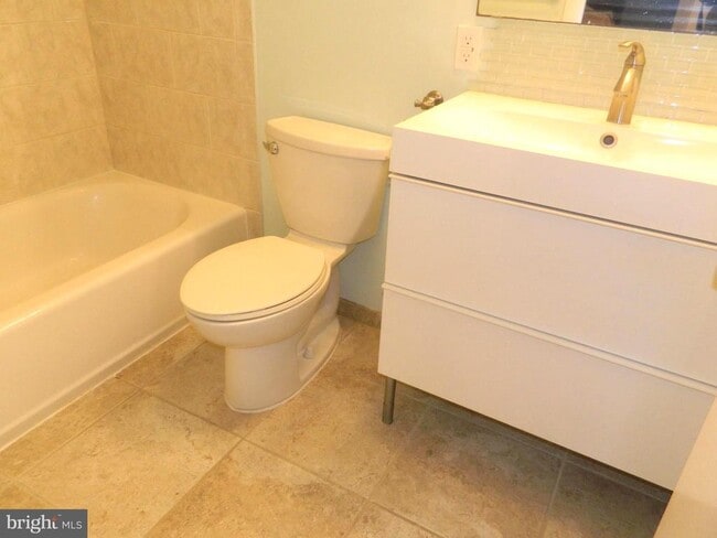 Building Photo - 7925 Coriander Dr