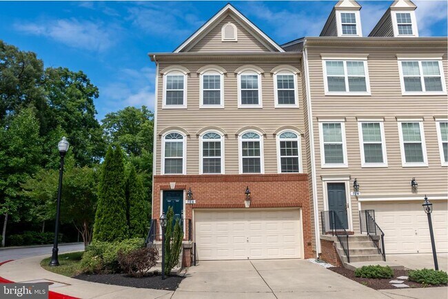 Building Photo - 726 Millhouse Dr