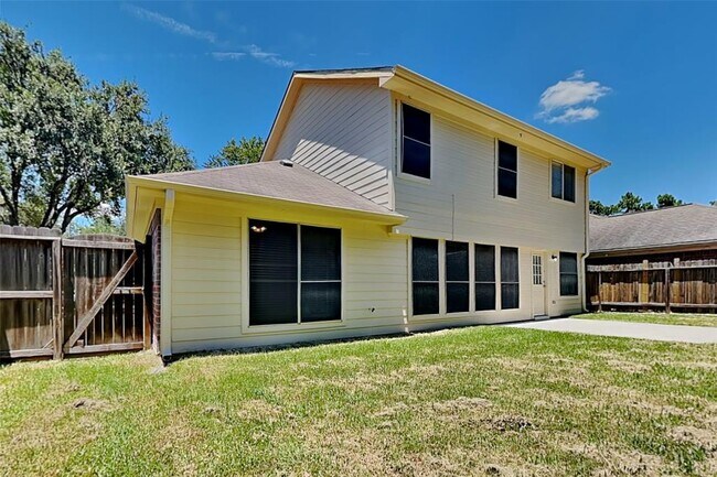 Building Photo - 1714 Sterling Village Dr