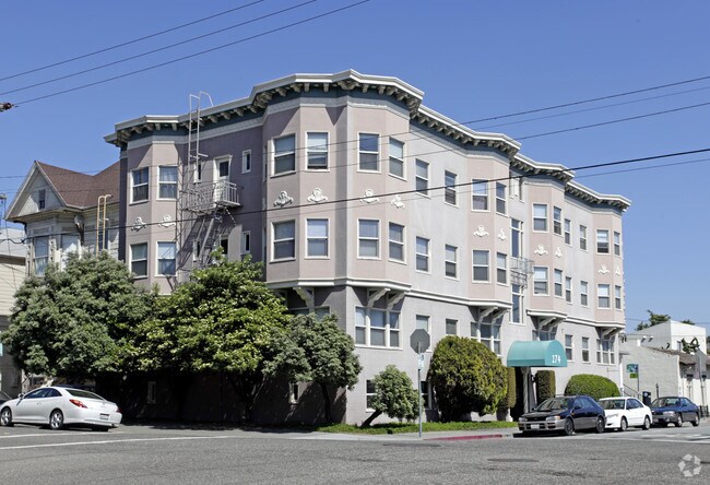 Primary Photo - 174 41st St