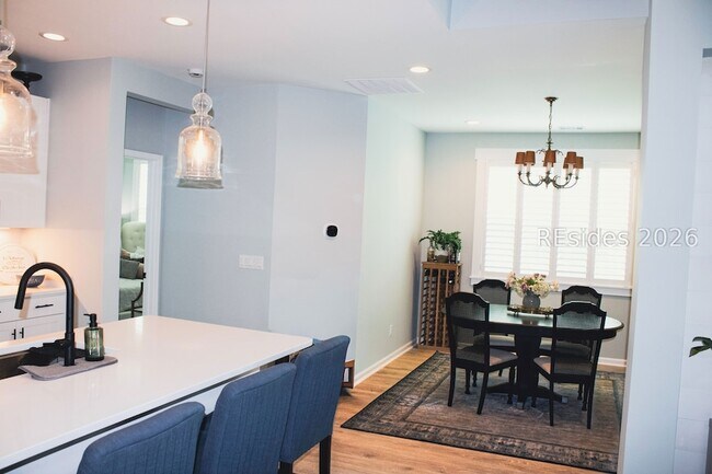 Building Photo - 1314 Good Life Wy