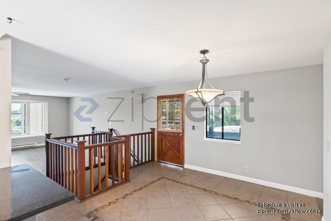 Building Photo - 271 Hayes Ave