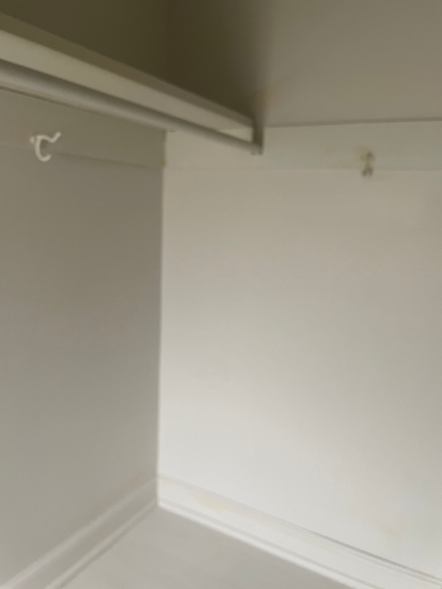 walkin closet - 1995 Kingston St