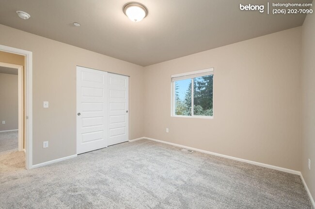 Building Photo - 3878 79th Dr NE