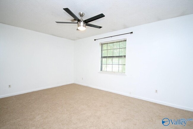 Building Photo - 118 Dexter Cir
