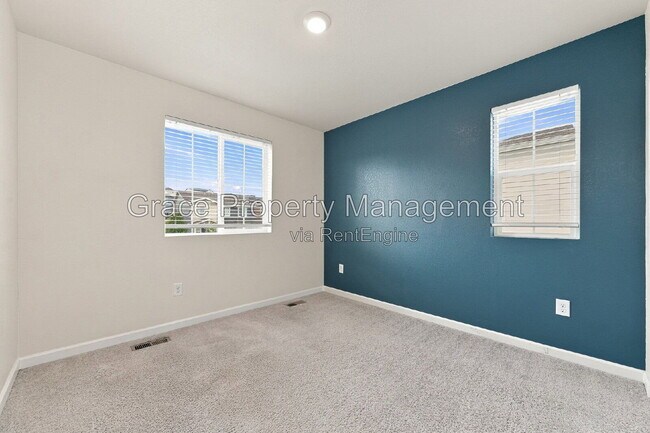 Building Photo - 5332 Blue Lunar Ln