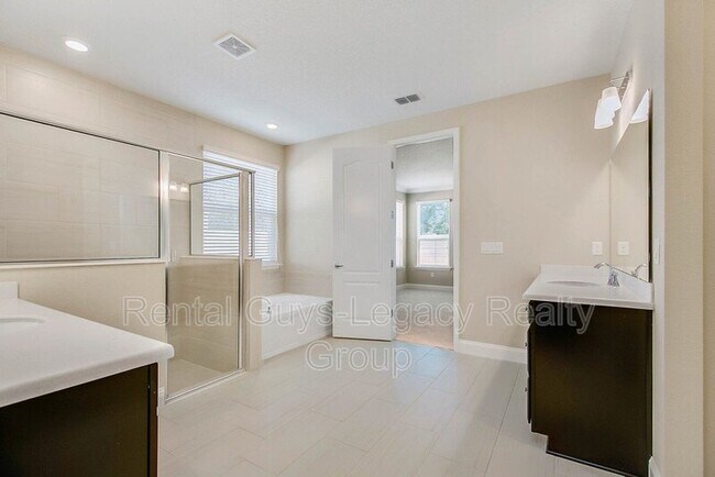 Building Photo - 10828 John Randolph Dr
