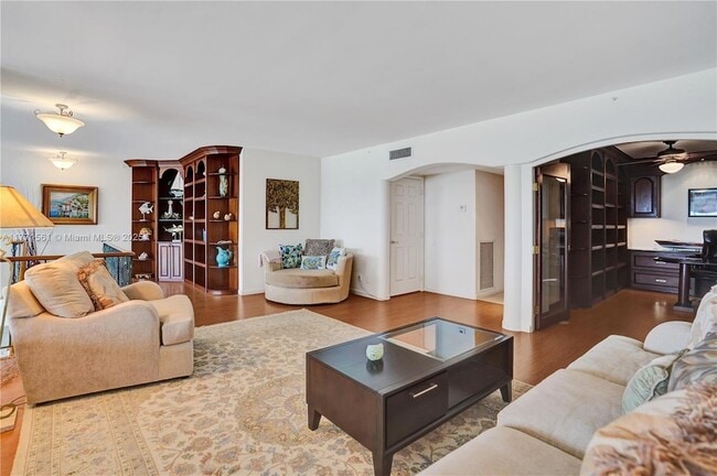 Building Photo - 2000 N Ocean Blvd