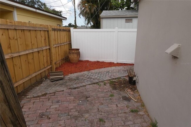 Building Photo - 8468 7th Way N