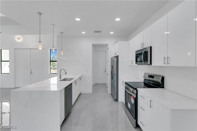 Building Photo - 1005 State Ave